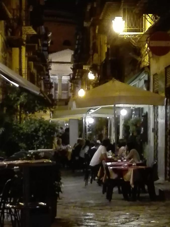 Apartamento Casa Del Cioccolato Palermo Exterior foto